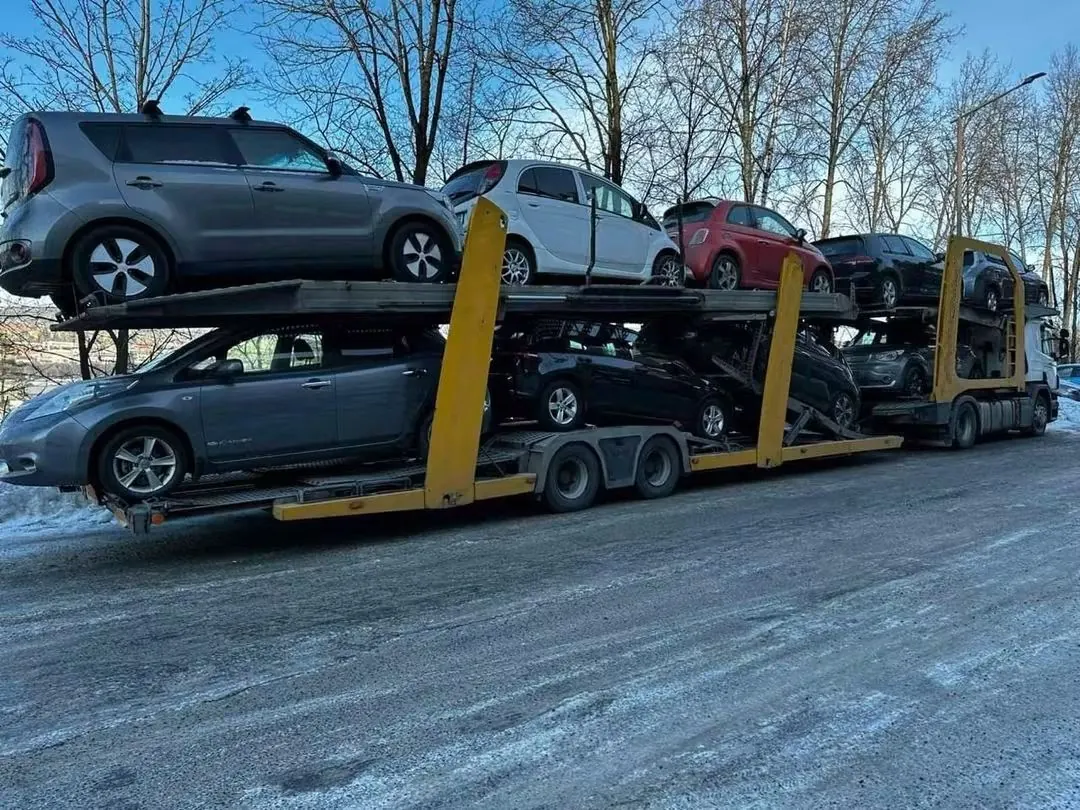 Rs Auto henter elbiler i hele Norge – transport 6